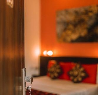 Kudapaduwa House | Beachfront Bliss at D Plus B&B Negombo - Rated 9/10!
