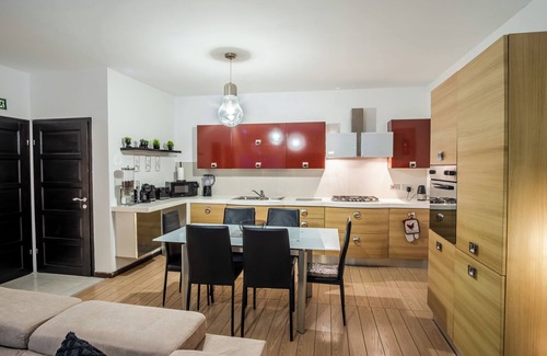 Msida Apartment | D Pool Top