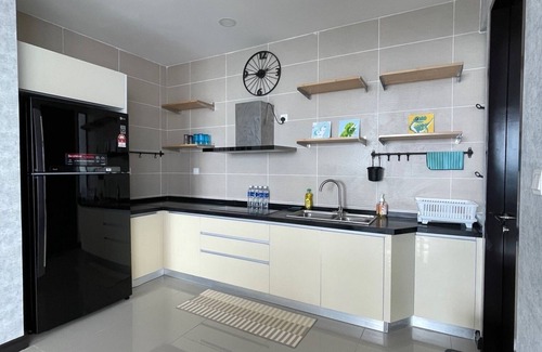 Gelang Patah Apartment | Family-Friendly D'pristine Condo Near Legoland - 10/10 Rating