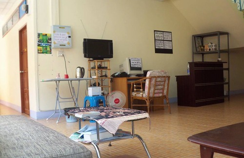 Old Phuket Town House | Budget-Friendly D's Corner & Guesthouse with Breakfast