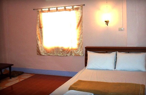 Old Phuket Town House | Budget-Friendly D's Corner & Guesthouse with Breakfast