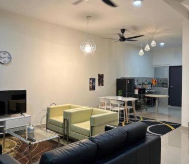 Banting House | D'Sally Homestay KLIA Sepang
