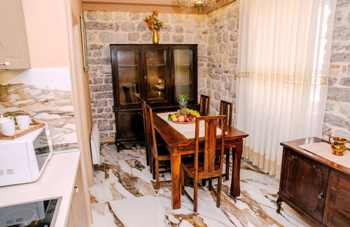 Kotor Old Town Apartment | Family-Friendly D & Sons Apartments with Kitchen & Breakfast