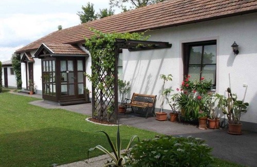 Sitzenberg-Reidling Apartment | Discover d'Suite - Guesthouse Schlossblick with Kitchen & Breakfast