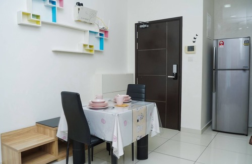 Kempas Apartment | Discover D'Summit Residences: Family-Friendly Retreat