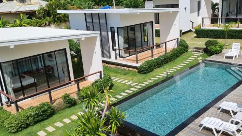 Choeng Mon House | Family-Friendly D-Valley in Koh Samui with Pool Access