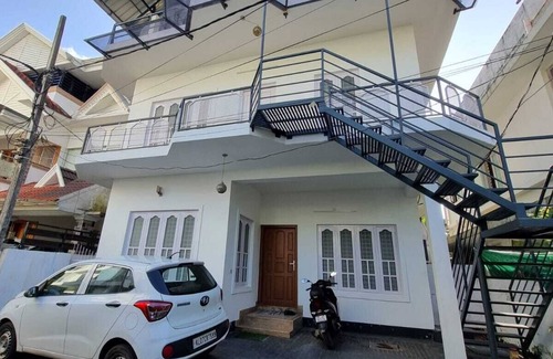 Kochi Villa | D Villa- luxury at heart of Kochi