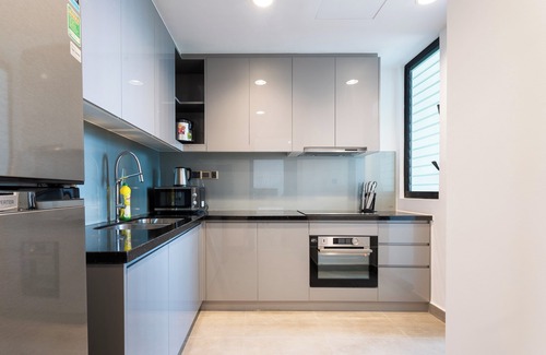 District 1 Apartment | Relax at D1 Mension Building: 4-Star Pool & Spa Retreat