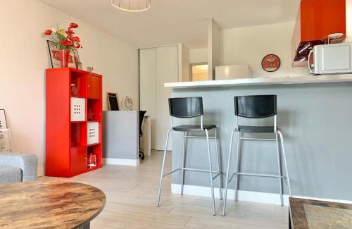 Secteur 1 Apartment | Vibrant Stays in Grenoble: Pet Friendly & Accessible Rooms