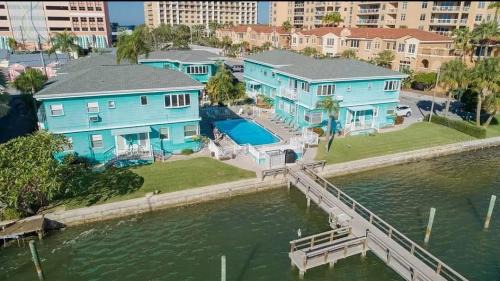 Clearwater Beach Apartment | Comfortable D3 Mandalay Bay with Oceanfront Views