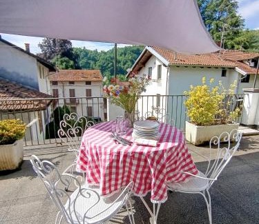 Castagnea Apartment | Pet-Friendly Retreat at DA Anny - Rated 8/10 by Guests