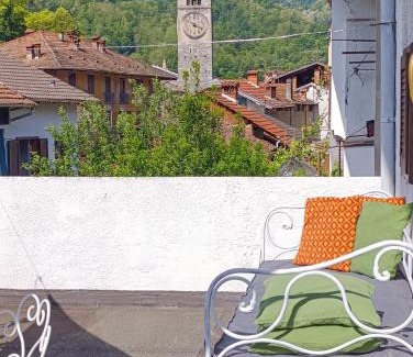Castagnea Apartment | Pet-Friendly Retreat at DA Anny - Rated 8/10 by Guests