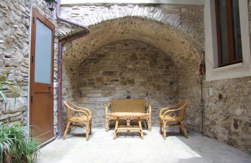 Castellabate Historic Centre House | Family-Friendly Getaway at Da Eva - Rated 9/10 by Guests