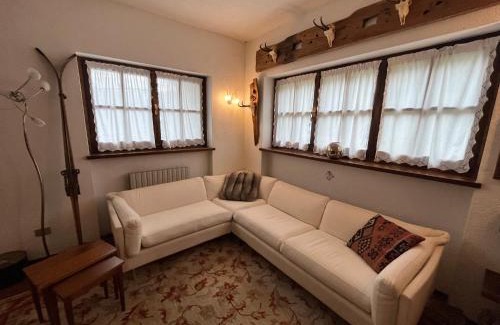 Courmayeur Apartment | Pet-Friendly Retreat at Da Gabriella with High Guest Ratings