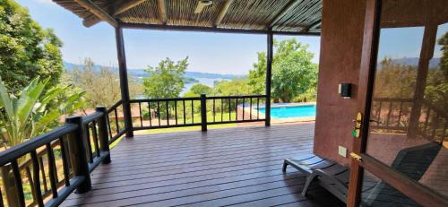 Ligfontein House | Family-Friendly Da Gama Lake Cottages with Pool Access