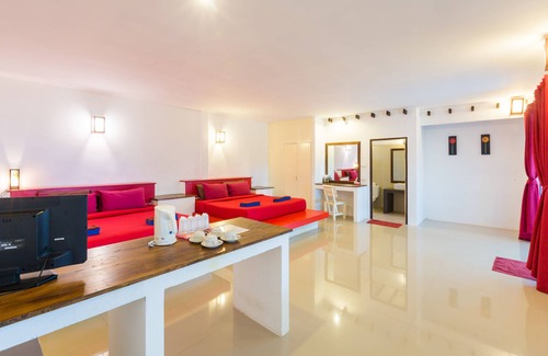 Thong Sala Resort | Relax at Da Kanda Villa Beach Resort with Ocean Views
