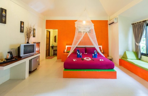 Thong Sala Resort | Relax at Da Kanda Villa Beach Resort with Ocean Views