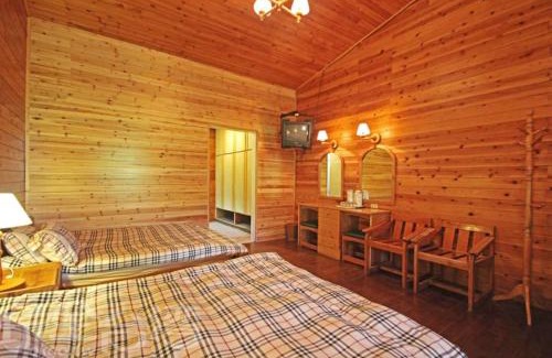 Fuxing District House | Discover Da Kuan Peach Farm Resort: Pet-Friendly Retreat