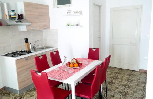 Sava Apartment | Discover Da Lina: Ocean View & Family-Friendly Retreat