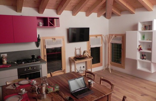 Col San Martino House | Discover da Meri: Top-Rated Apartment with Family Amenities