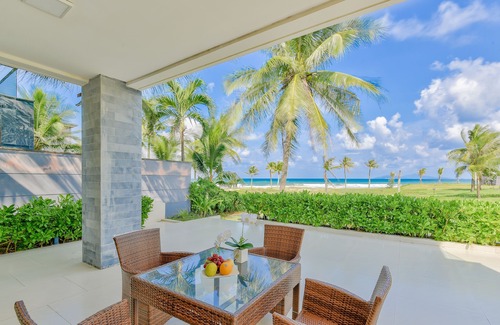 Ngu Hanh Son Villa | Beachfront 7BR Villa for Unforgettable Getaways