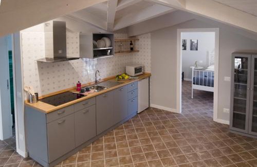 Castellabate Historic Centre Apartment | Exceptional Family Retreat at Da Palù with Top Ratings