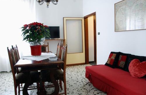Carpenedo Apartment | Pet-Friendly Retreat at Da Rina - Guest Rated 8.6/10