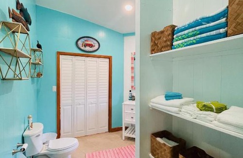 Gregory Town House | Relax at Da Round House: Pet-Friendly with Ocean Views