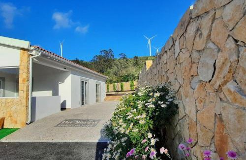 Alqueidao da Serra House | Relax at Da Serra Guesthouse with Ocean Views & Spa