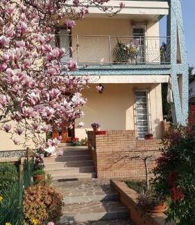 Dignano Bed & Breakfast | Oceanfront Comfort at B&B da Vanilla with Outstanding Reviews