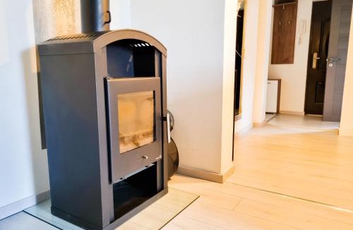 Hafendorf Apartment | Inviting Da Vinci Appartement with Hot Tub & Kid-Friendly Perks