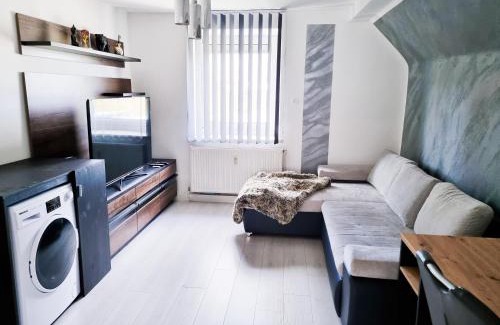 Hafendorf Apartment | Inviting Da Vinci Appartement with Hot Tub & Kid-Friendly Perks