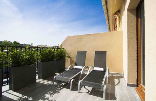 San Sebastian Centro Apartment | Oceanfront Retreat at Da Vinci | Guest Rated 9.6/10