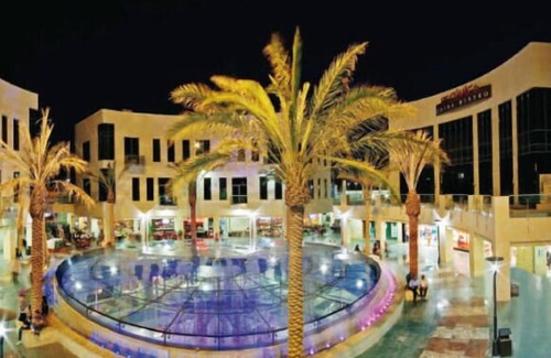Suwailih Apartment | Discover Elegance at Dabouq Apartment with Hot Tub & Dining