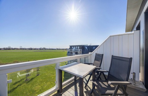 Wremen Apartment | Seaside Retreat with Sauna, Two Balconies & Ocean Views