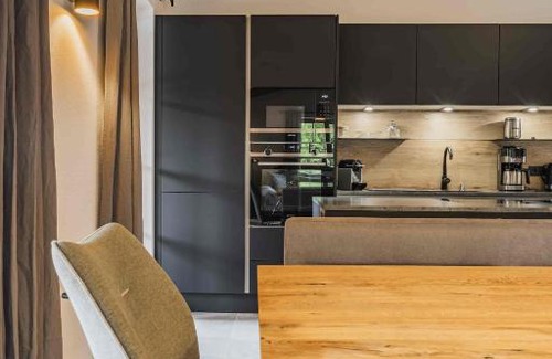 Russbach am Pass Gschuett Apartment | Family-Friendly Stay at Dachstein West Apartment T4