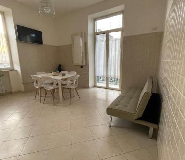 Zona XVI Torrenova Apartment | Dadas guest house