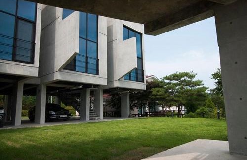 Suwon House | Relaxing Family Retreat at Daebudo Seonjae 465