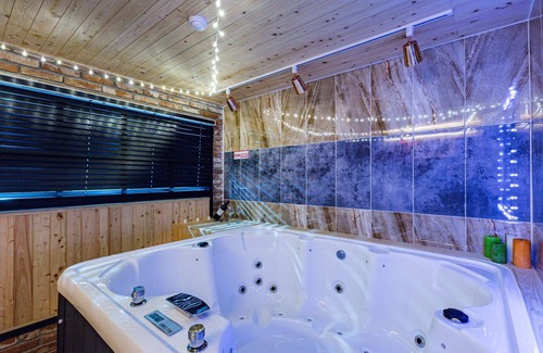 Daedeok-gu Hotel | Eco-Friendly Family Retreat at Daecheon Sintanjn 23st