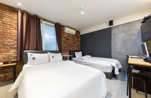 Daedeok-gu Hotel | Eco-Friendly Family Retreat at Daecheon Sintanjn 23st