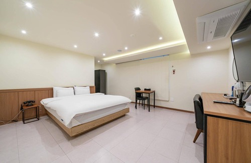 Jung-gu Hotel | Eco-Friendly Comfort at Daejeon Daeheung Hotel Danbam