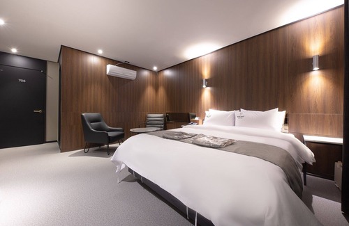 Jung-gu Hotel | Eco-Friendly Retreat at Daejeon Eunhangsunhwa Hotel Nine Spot
