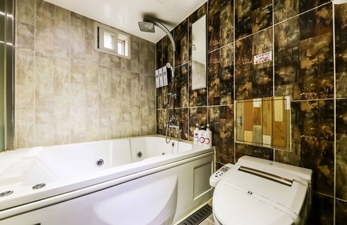 Daedeok-gu Hotel | Eco-Friendly Stay at Daejeon Jungni Feel with Breakfast