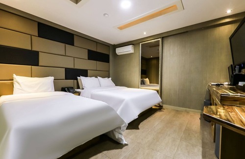 Daedeok-gu Hotel | Eco-Friendly Stay at Daejeon Jungni Feel with Breakfast