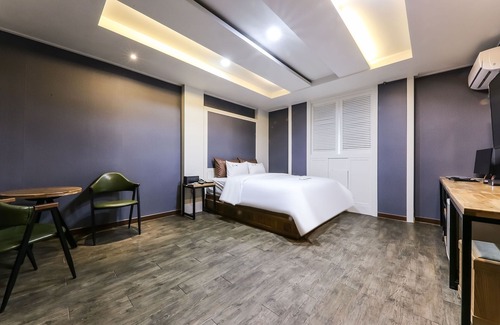 Daedeok-gu Hotel | Ideal Family Stay at Daejeon Jungri Castle with Breakfast