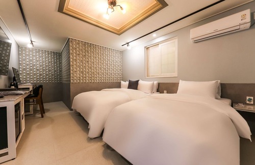 Daedeok-gu Hotel | Experience Daejeon Jungri Hotel Art Bin with Eco-Friendly Comfort