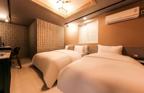 Daedeok-gu Hotel | Experience Daejeon Jungri Hotel Art Bin with Eco-Friendly Comfort