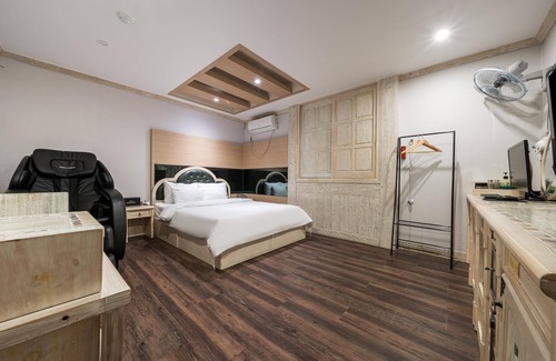 Jung-gu Hotel | Enjoy Family-Friendly Comfort at Daejeon Munchang Rosemary