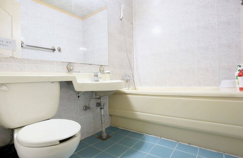 Daedeok-gu Hotel | Eco-Friendly Comfort at Daejeon Sintanjin Blue Hotel