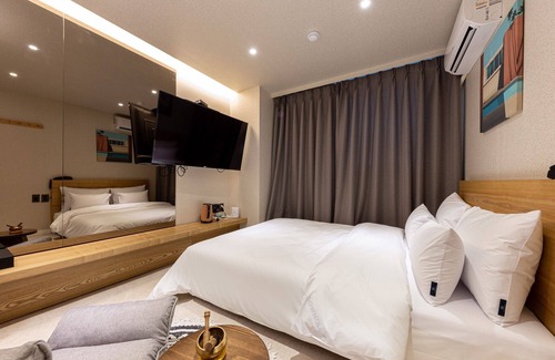 Dong-gu Hotel | Eco-Friendly Stay at Daejeon The Rest Knock In Hotel